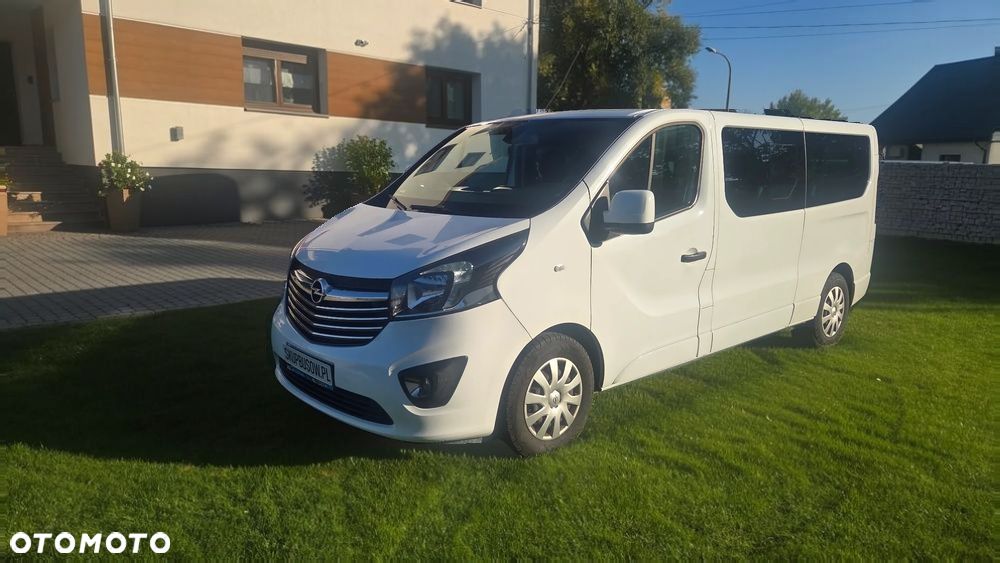 Opel Vivaro - 10