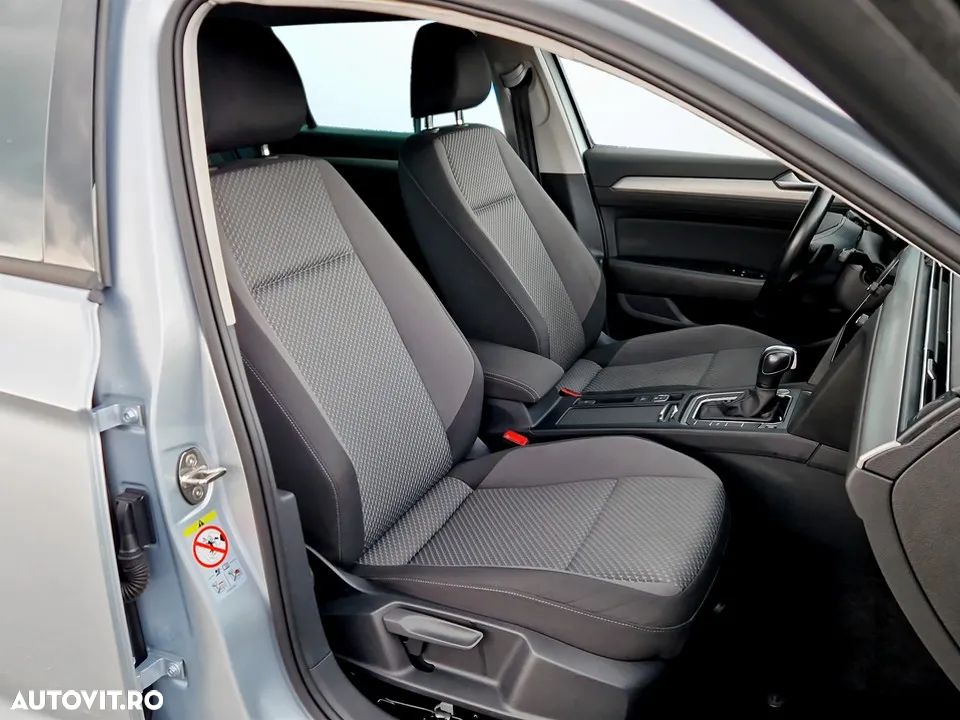 Volkswagen Passat - 14