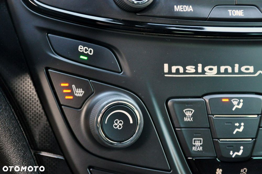 Opel Insignia - 34