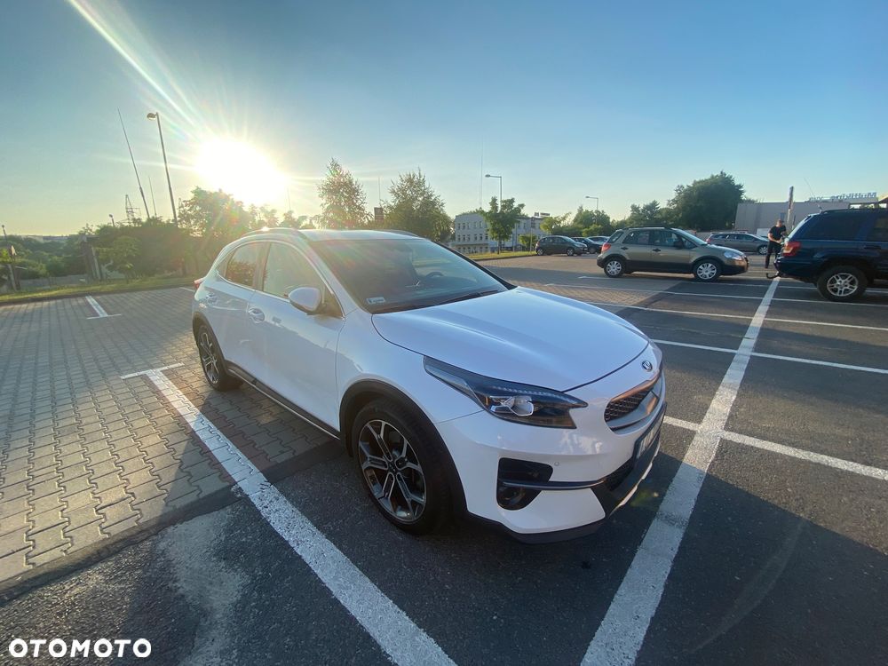 Kia XCeed 1.6 T-GDI L Business Line DCT - 1