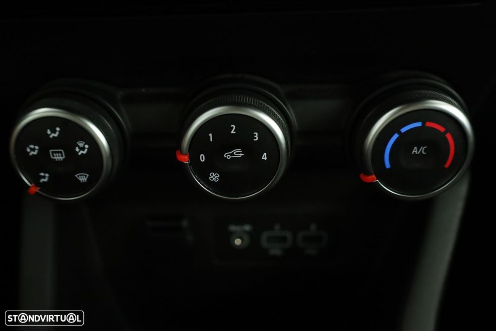 Renault Clio 1.0 TCe Evolution Bi-Fuel - 12