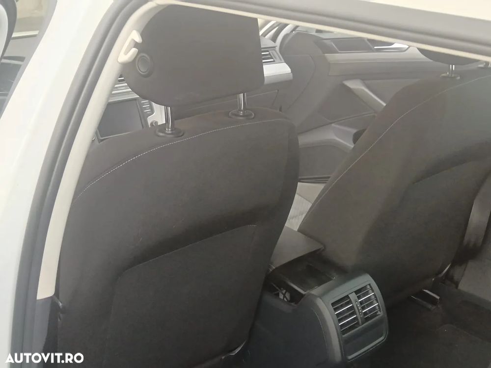 Volkswagen Passat Variant 1.6 TDI SCR BlueMotion Trendline - 10
