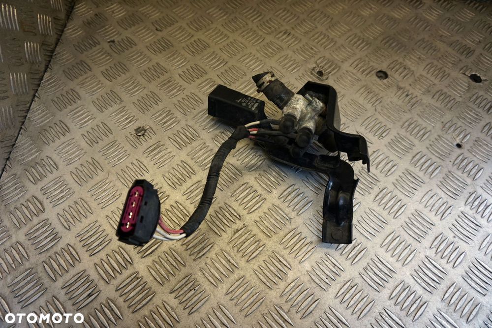 MODUŁ PRZEKAŹNIK ŚWIEC ŻAROWYCH X-TRAIL T32 III LIFT 1.6 DCI 215444BE0A 1106700Q0F 110673774R 0281003070 PODGRZEWACZ WODY NISSAN 2017-2021 - 1