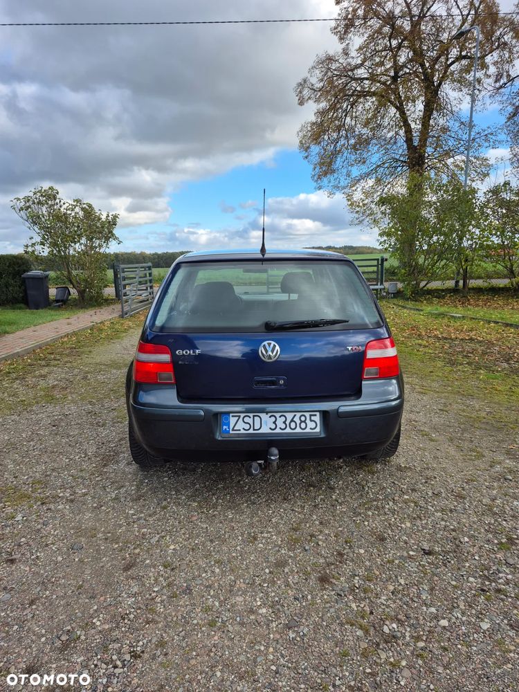 Volkswagen Golf - 5