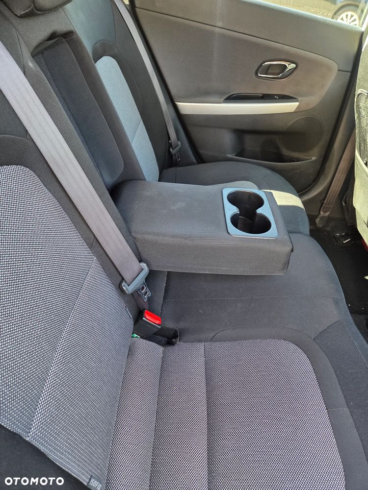 Kia Ceed 1.6 CRDi L DCT - 31