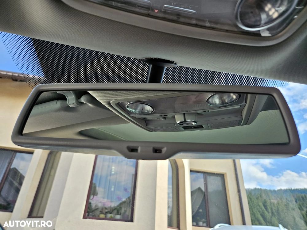 Volkswagen Golf 2.0 TDI DPF MATCH - 27