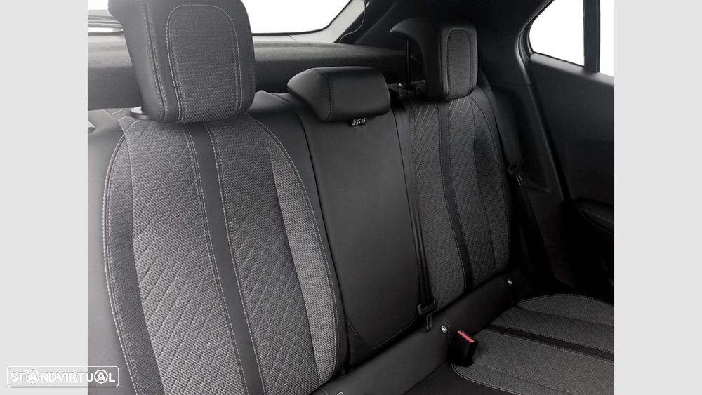 Peugeot 2008 1.2 Hybrid Allure e-DCS6 - 17