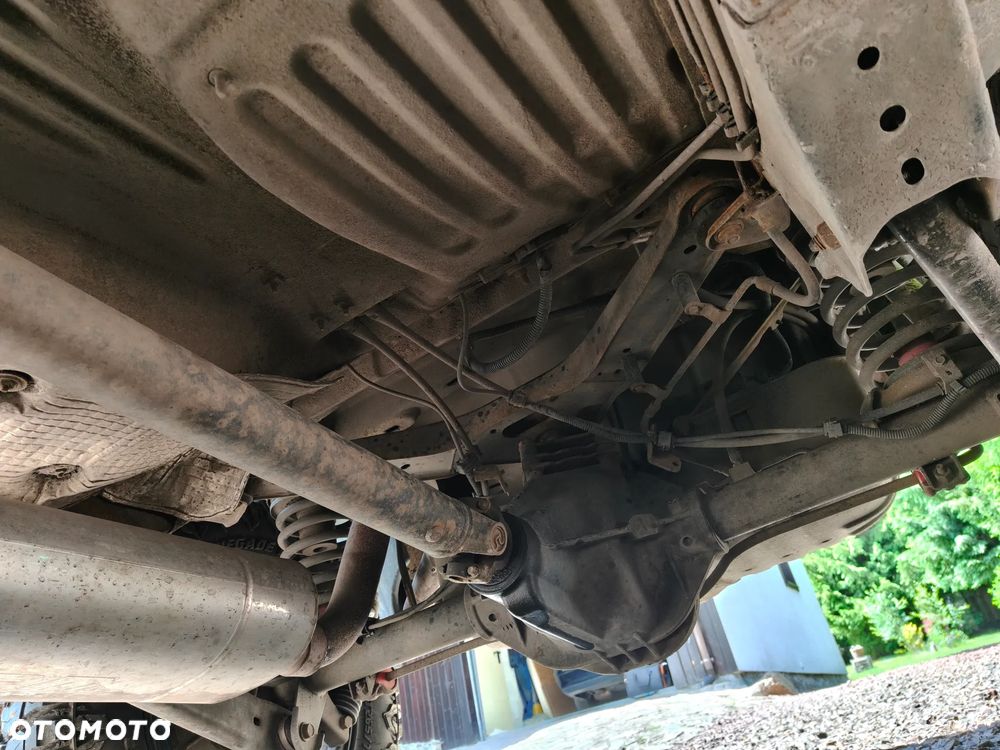 Jeep Grand Cherokee - 28