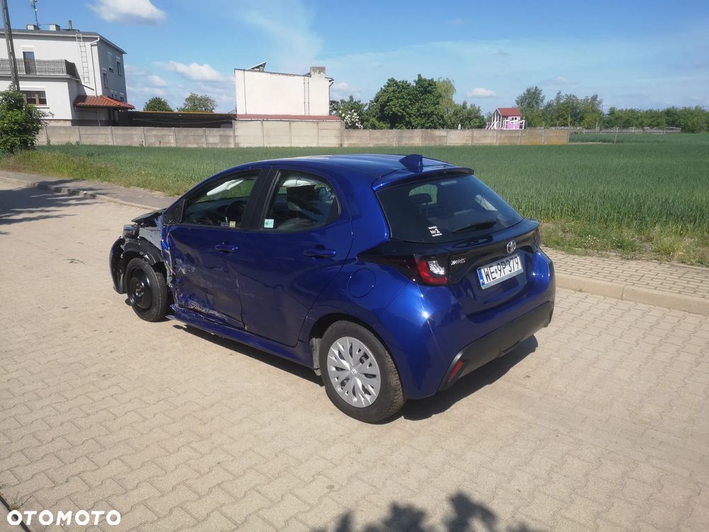 Toyota Yaris 1.5 Comfort - 2