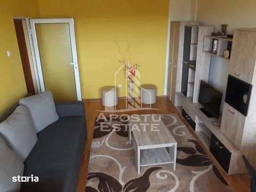 Apartament cu 2 camere,decomandat,in zona Intim — fotografia 3