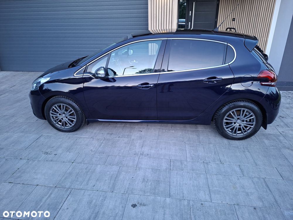 Peugeot 208 - 2