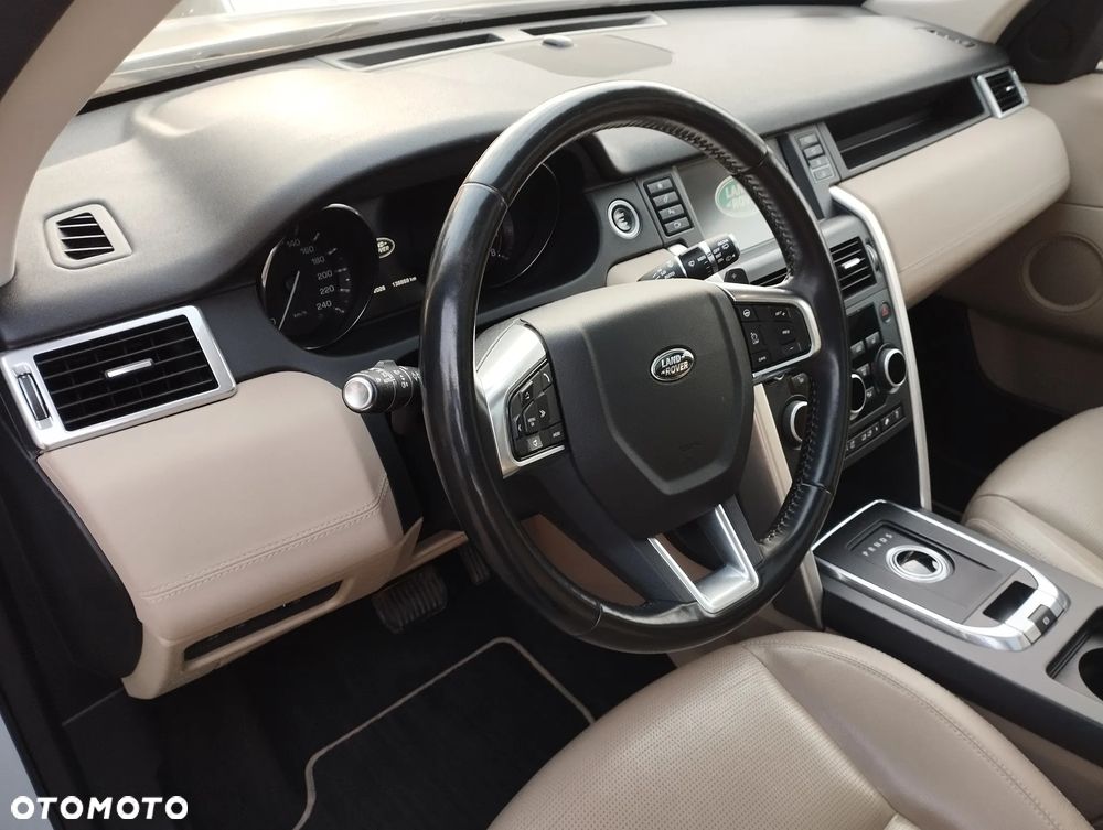 Land Rover Discovery Sport 2.0 Si4 HSE - 9