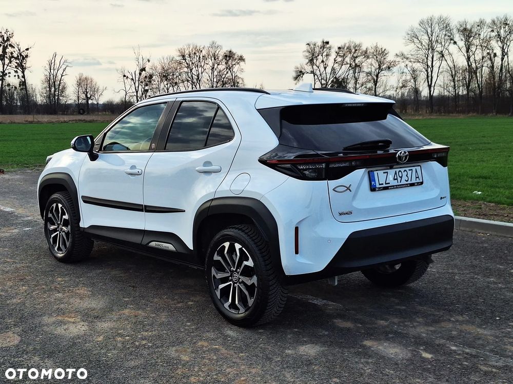 Toyota Yaris Cross 130 1.5 VVT-i Team Deutschland - 3