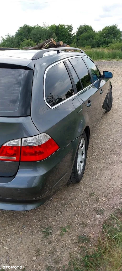BMW Seria 5 523i - 7
