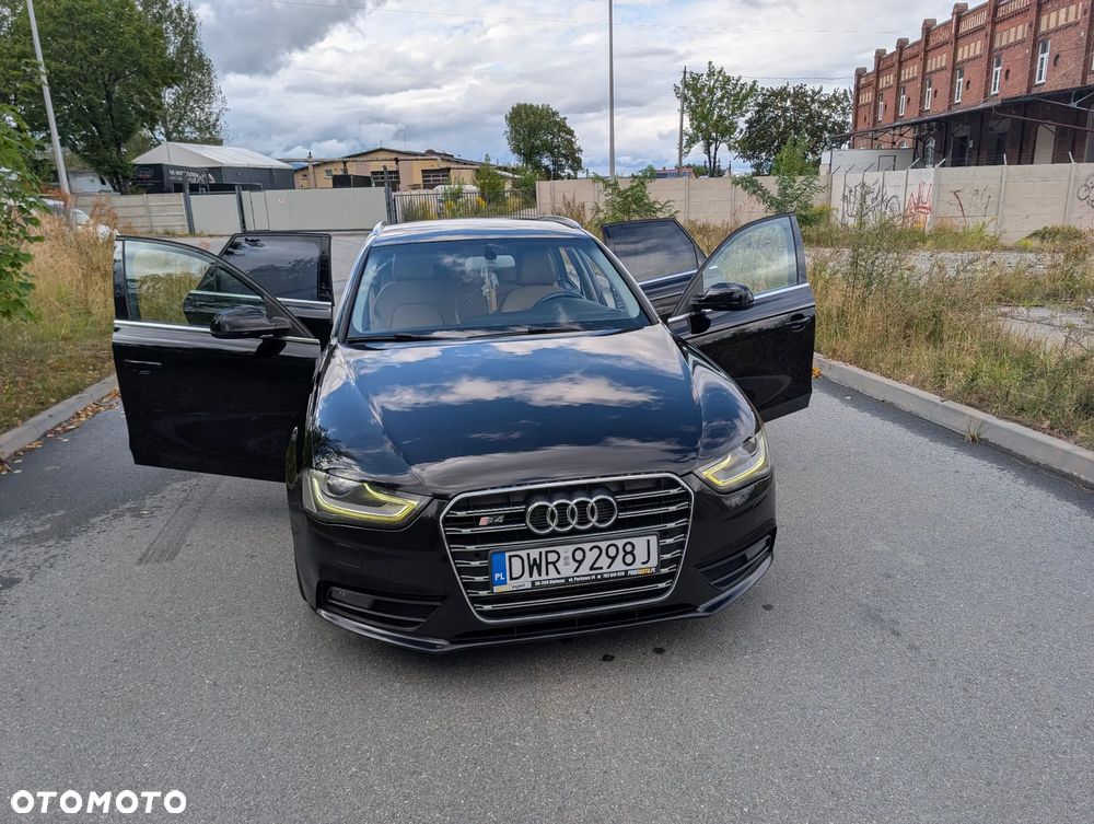 Audi A4 Avant 2.0 TDI DPF Ambition - 13