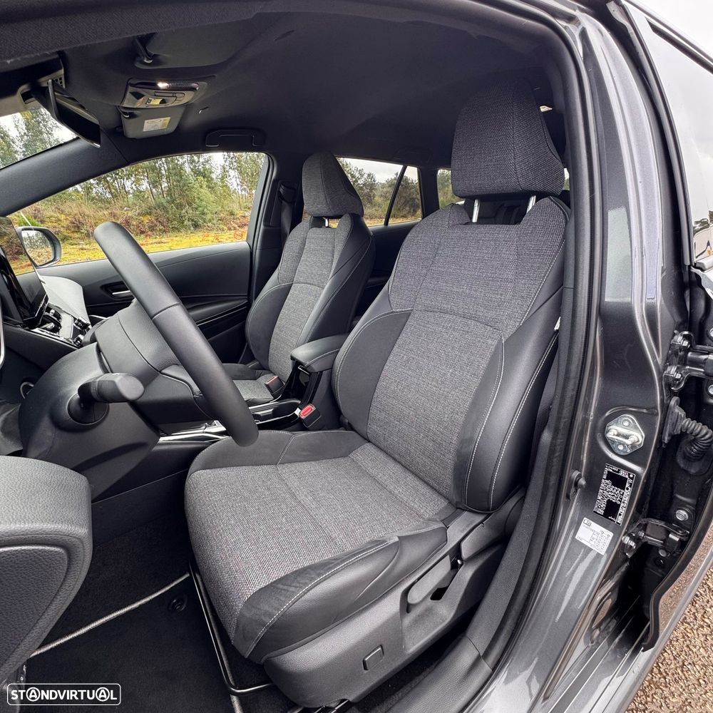 Toyota Corolla 1.8 Hybrid Exclusive - 8