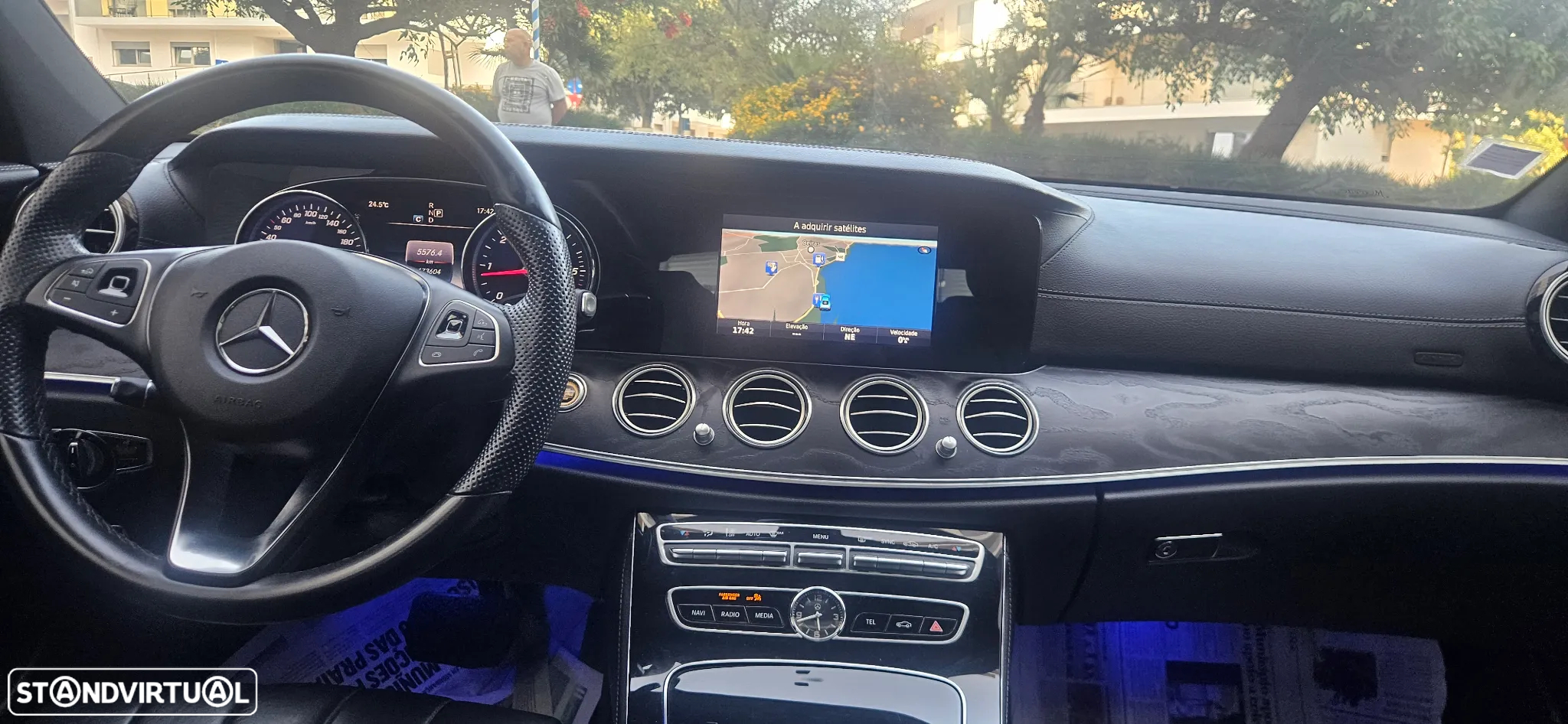 Mercedes-Benz E 220 d Avantgarde - 15
