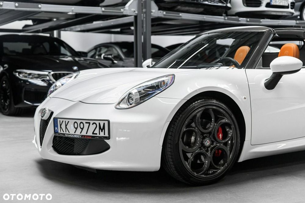 Alfa Romeo 4C - 14