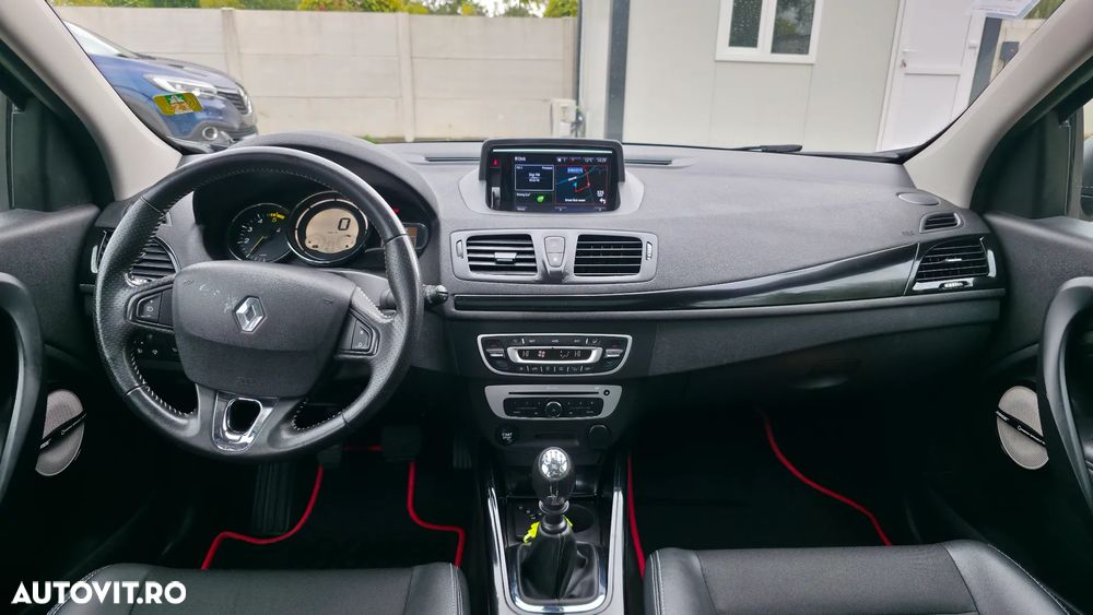 Renault Megane ENERGY dCi 130 BOSE EDITION - 12