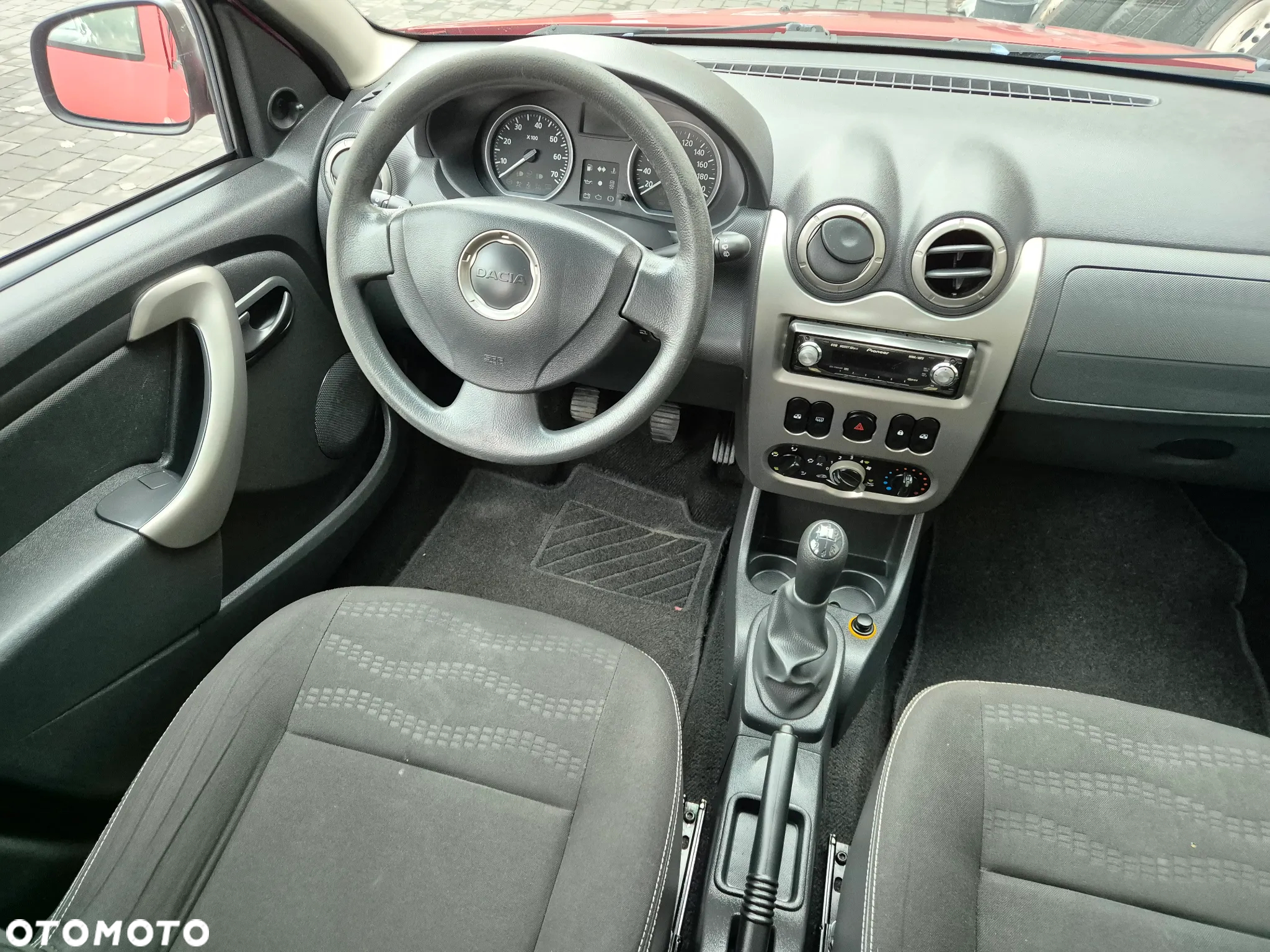 Dacia Sandero Stepway 1.6 - 15