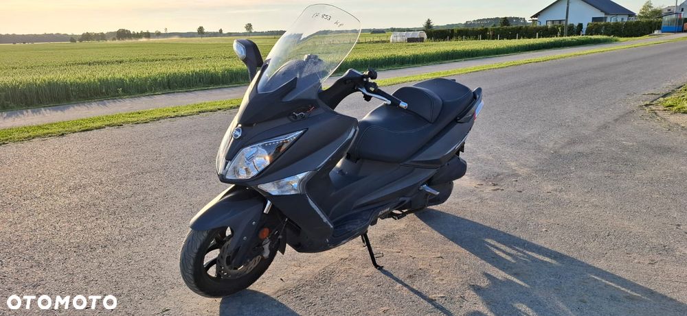 SYM GTS - 1