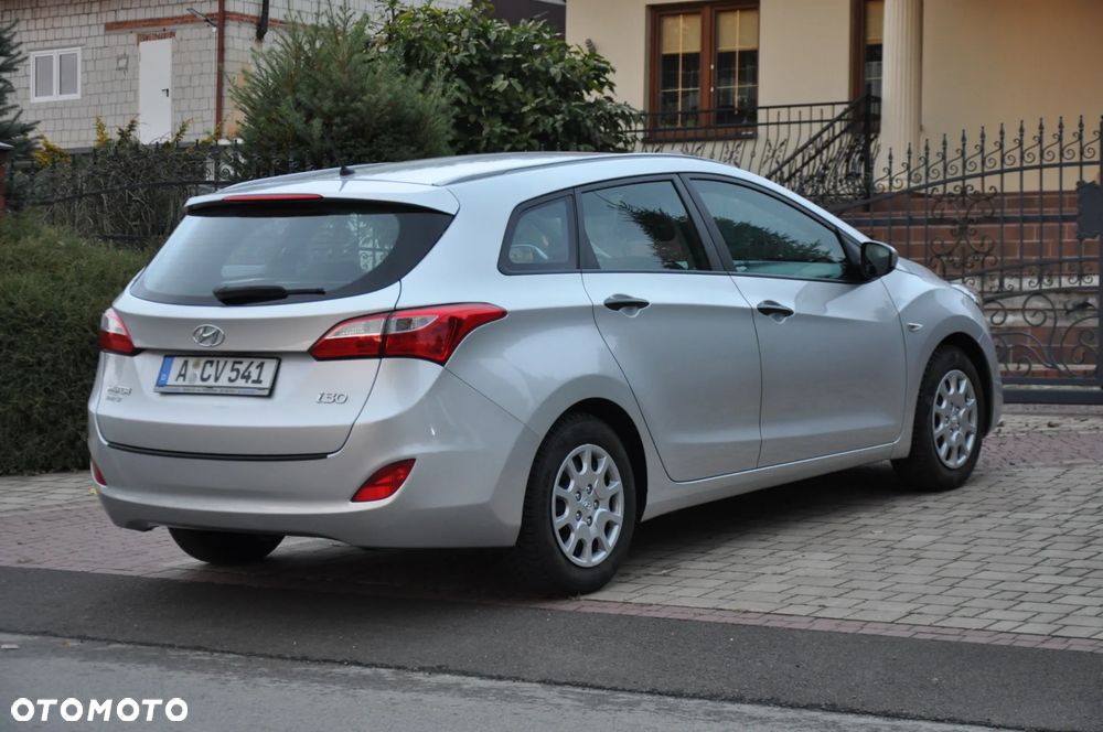 Hyundai i30 1.4 Comfort - 12