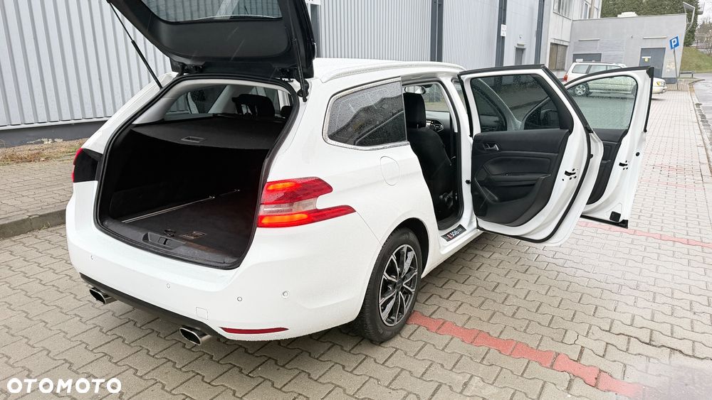 Peugeot 308 e-HDi 115 Stop & Start Allure - 24