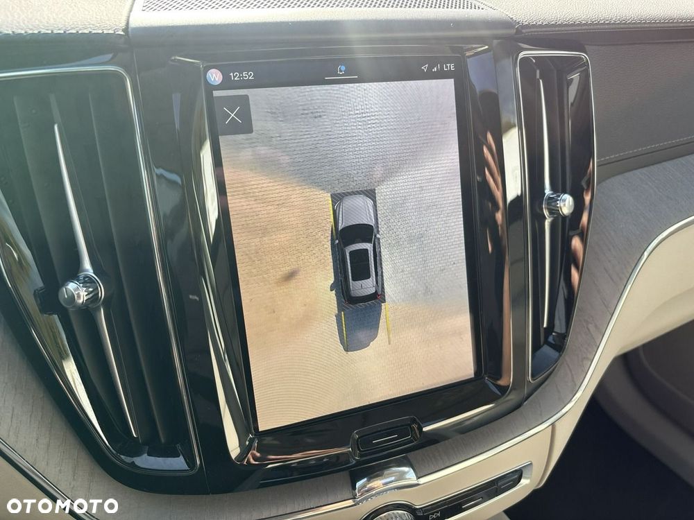 Volvo XC 60 T8 Plug-In Hybrid AWD Ultimate Bright - 25