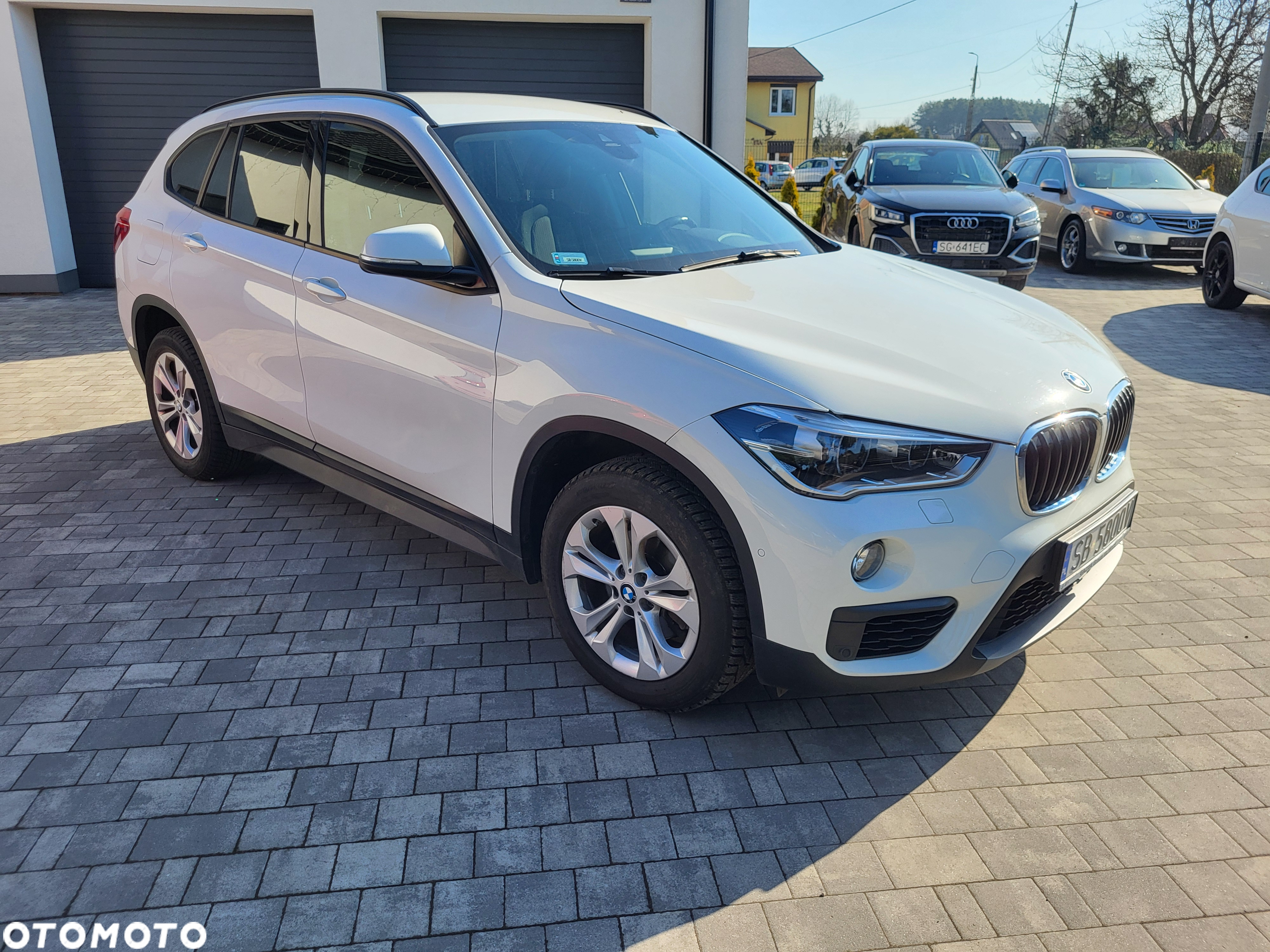 BMW X1 - 13
