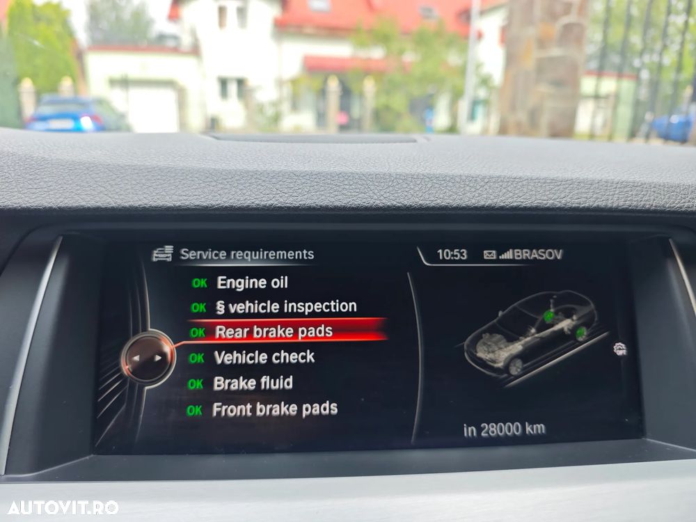 BMW Seria 5 525d xDrive AT - 12