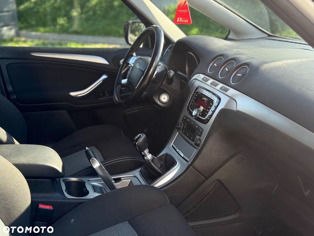 Ford S-Max - 27