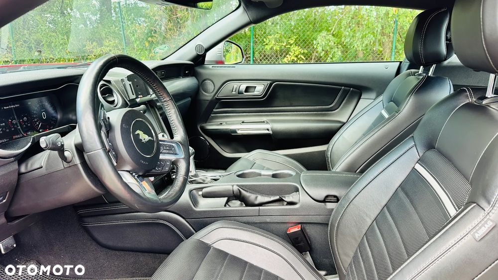 Ford Mustang - 11