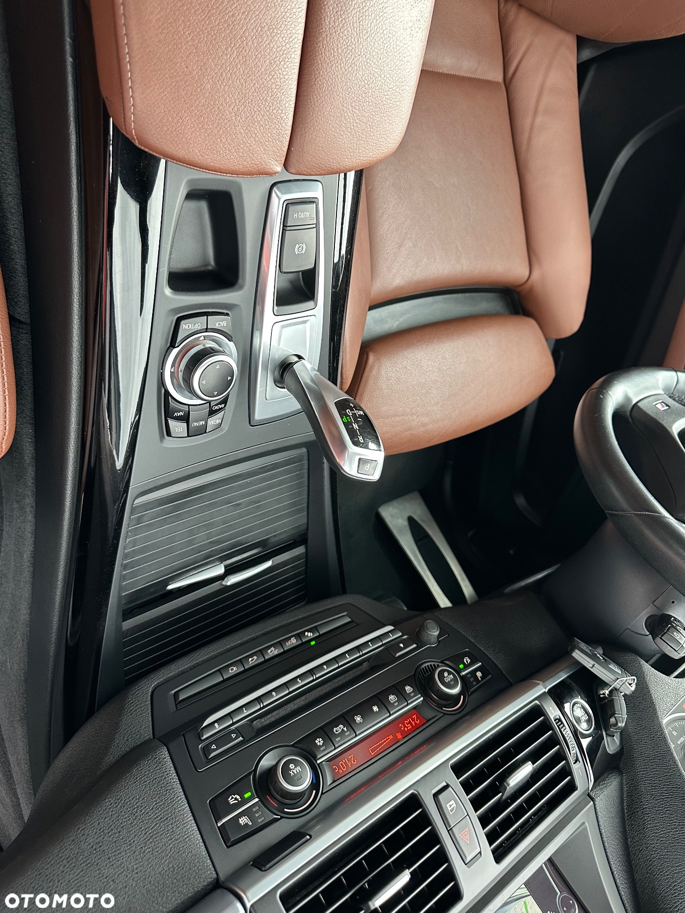 BMW X5 xDrive35i Edition Exclusive - 33