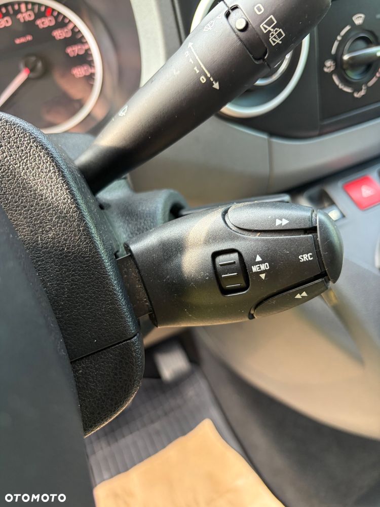 Peugeot Partner BlueHDi 120 Stop&Start Allure - 20