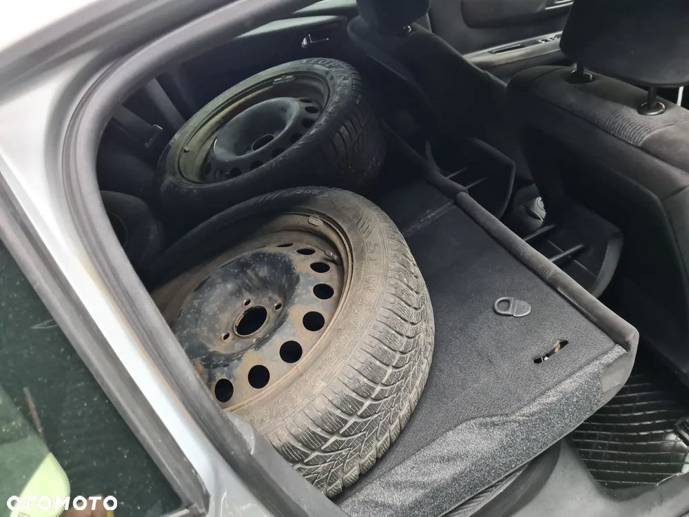 Citroën C4 1.6 HDi Style - 22