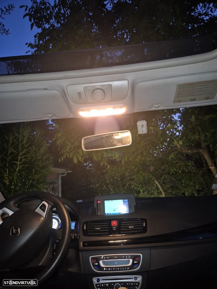 Renault Mégane Sport Tourer dCi 110 FAP EDC Bose Edition - 7