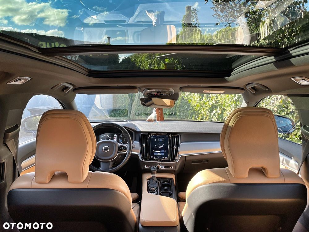 Volvo V90 D4 AWD Momentum - 8