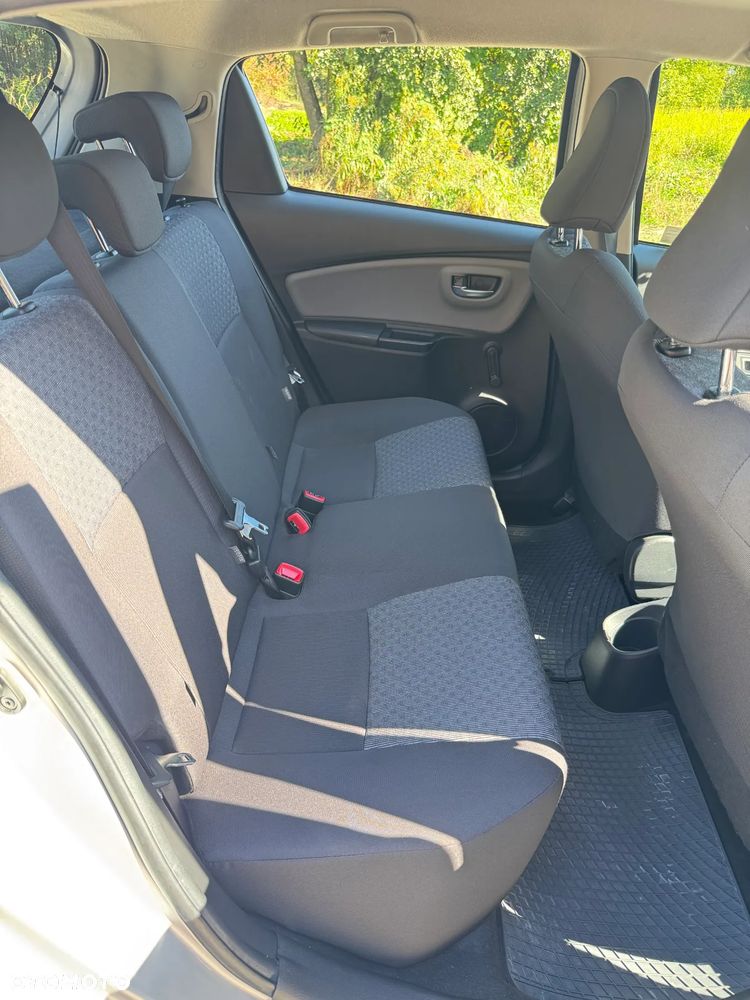 Toyota Yaris - 18