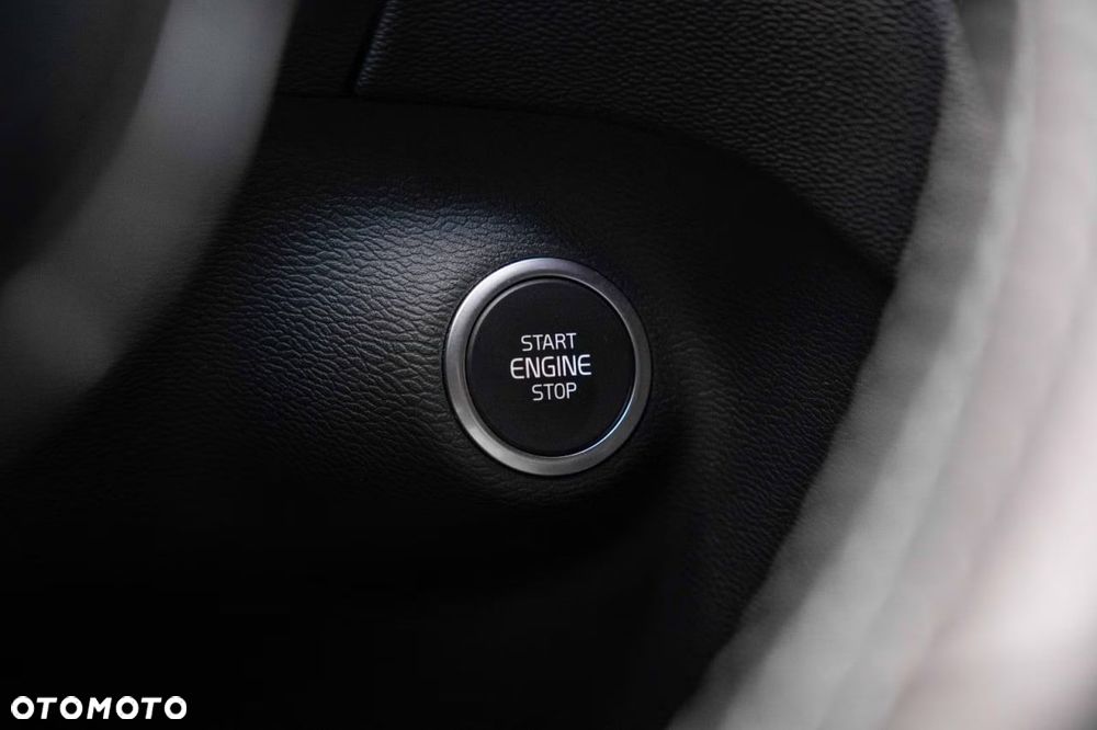 Volvo XC 40 T5 Twin Engine DKG R-Design - 28