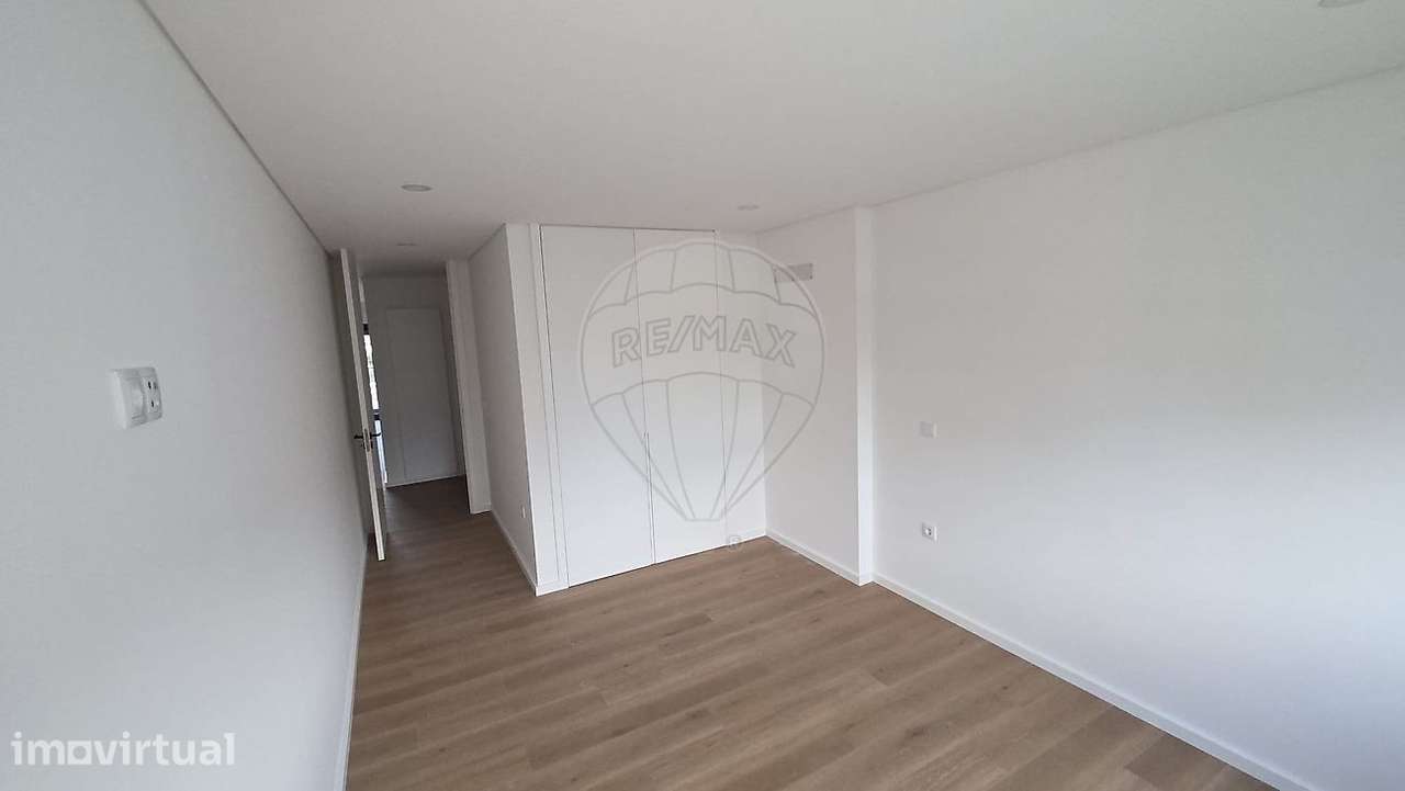 Apartamento T2 para arrendamento - Grande imagem: 2/6