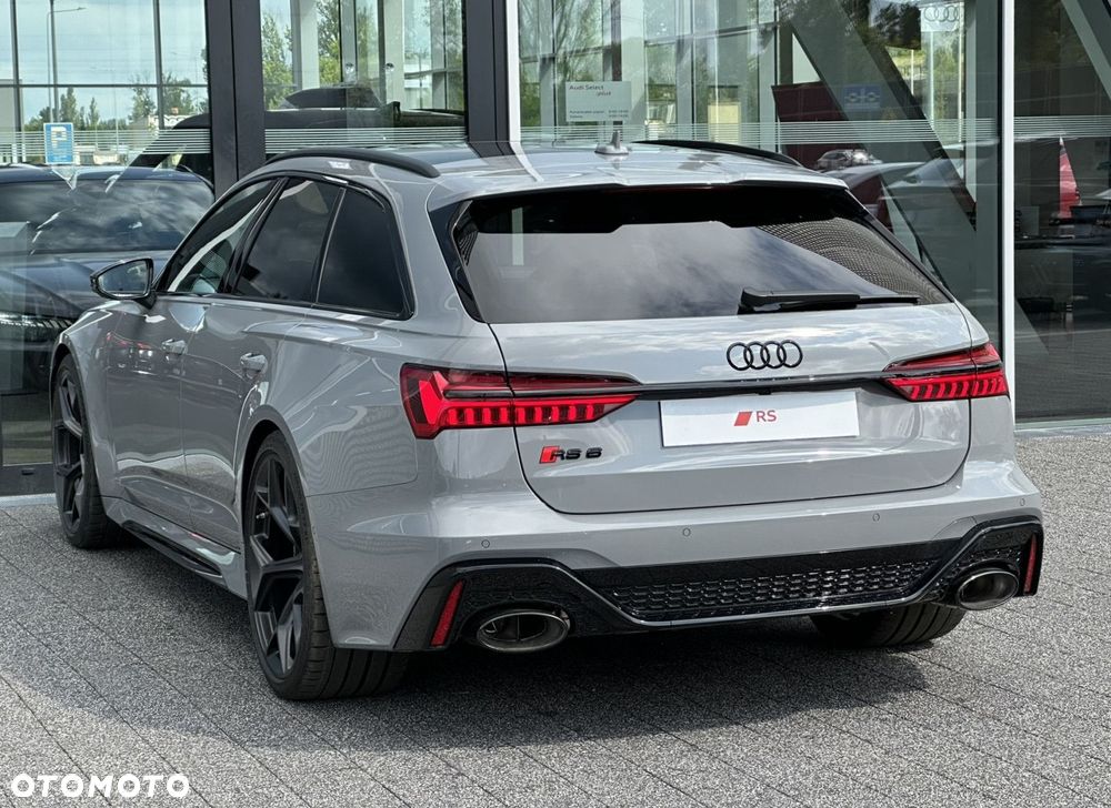 Audi RS6 Avant - 9