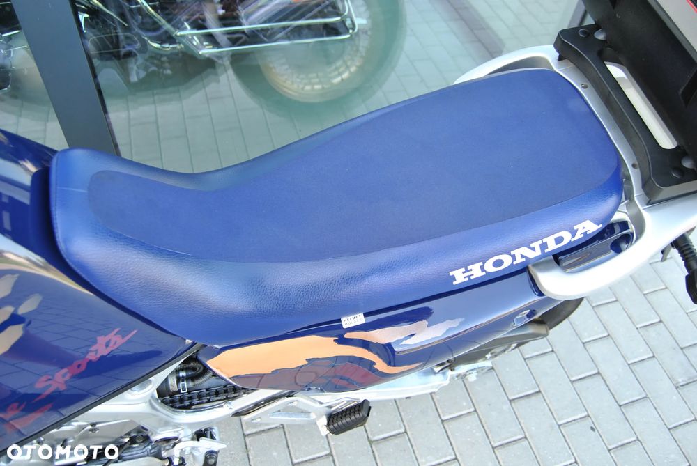 Honda XRV - 26