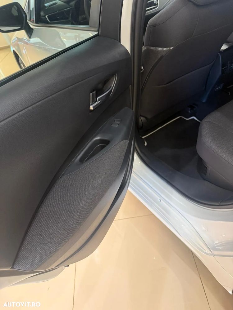 Toyota Corolla Sedan 1.8 HSD Dynamic - 6