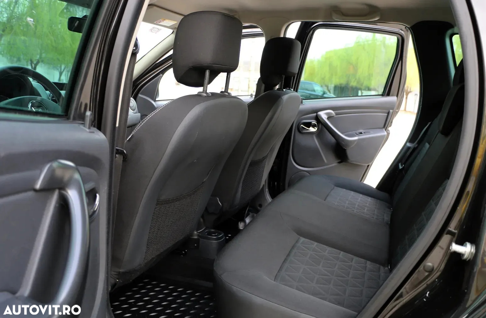 Dacia Duster 1.5 dCi 4x2 Laureate - 17