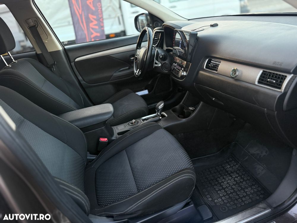 Mitsubishi Outlander - 7