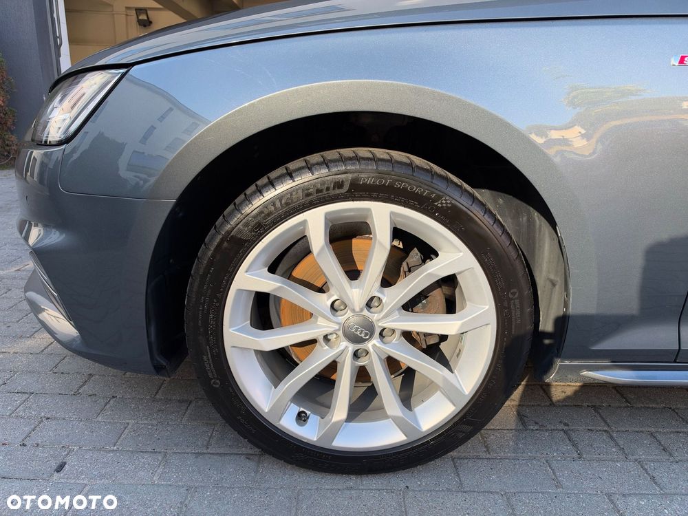 Audi A4 Avant - 6