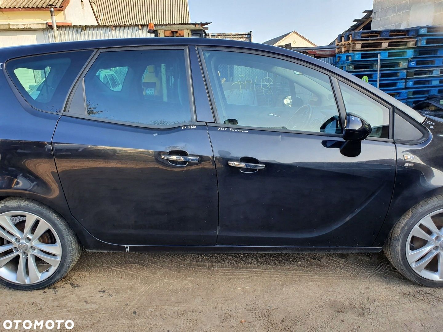 PRÓG PRAWY ĆWIARTKA SŁUPEK OPEL MERIVA B - 1