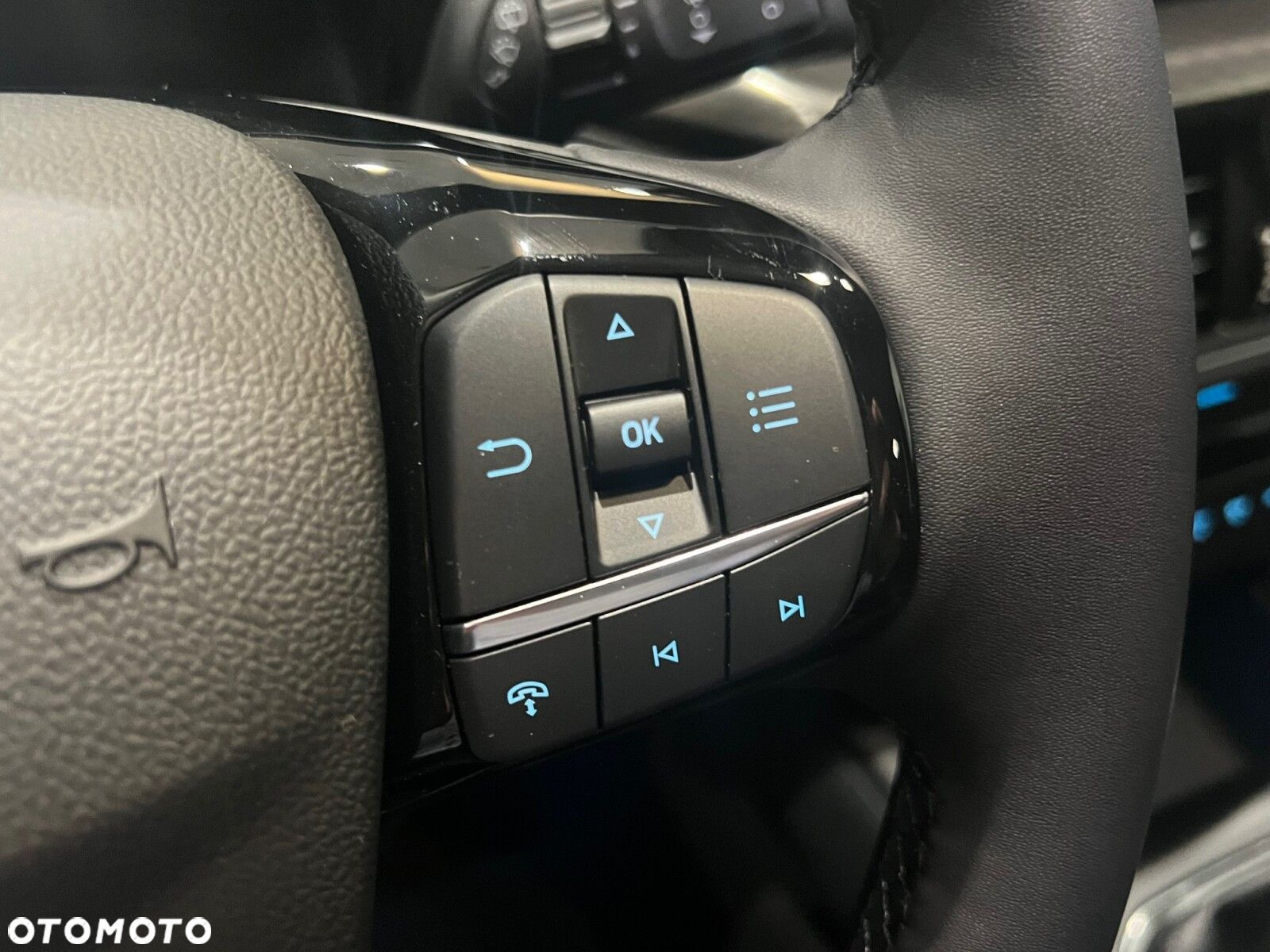 Ford Kuga - 9