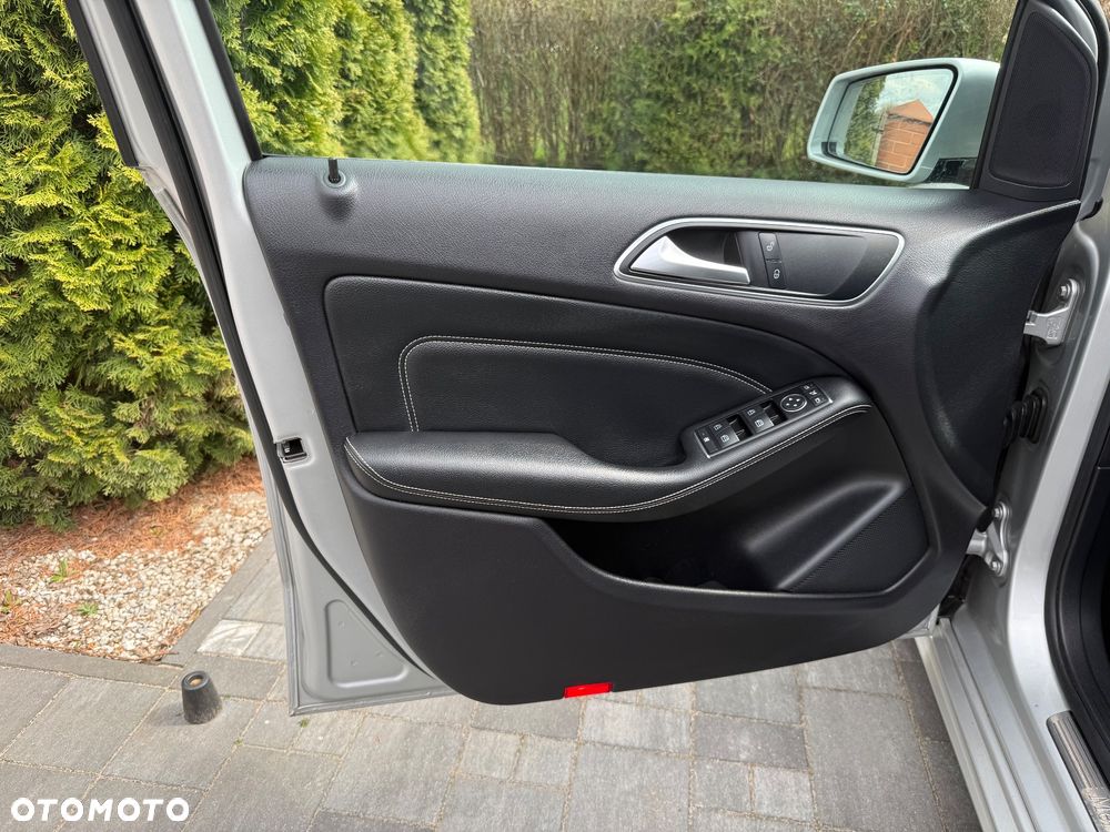 Mercedes-Benz Klasa B 180 CDI BlueEFFICIENCY Edition 1 - 29