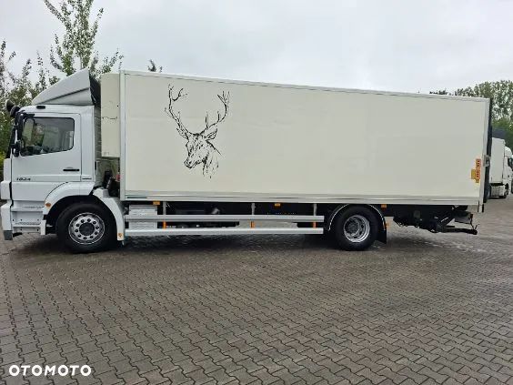 Mercedes-Benz AXOR 1824 - 3